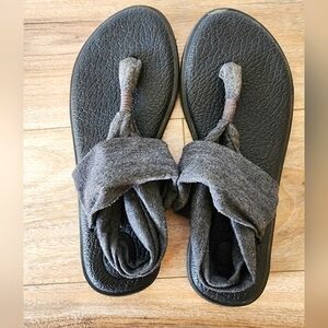 Sanuk yoga mat sandals